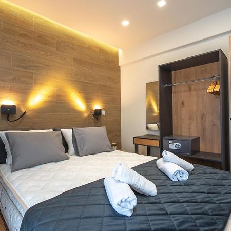 Family Apartment Zornitsa Néa Fókaia Exteriör bild