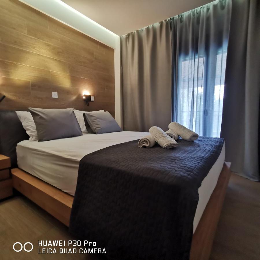 Family Apartment Zornitsa Néa Fókaia Exteriör bild