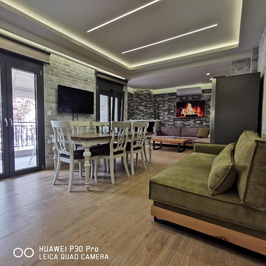 Family Apartment Zornitsa Néa Fókaia Exteriör bild