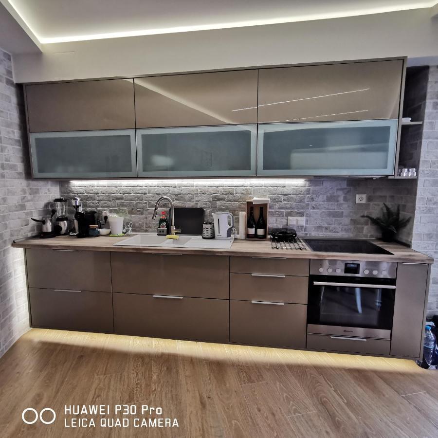 Family Apartment Zornitsa Néa Fókaia Exteriör bild