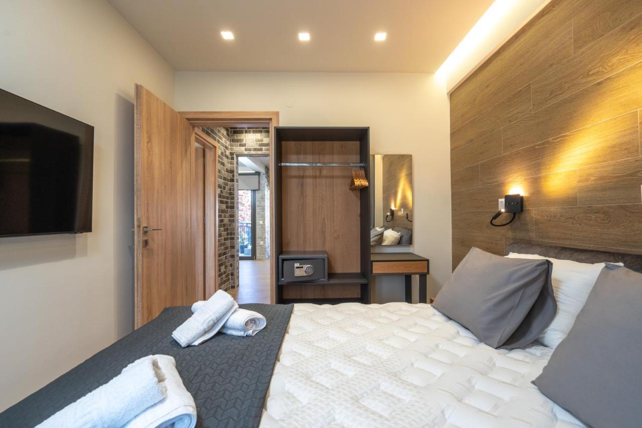 Family Apartment Zornitsa Néa Fókaia Exteriör bild