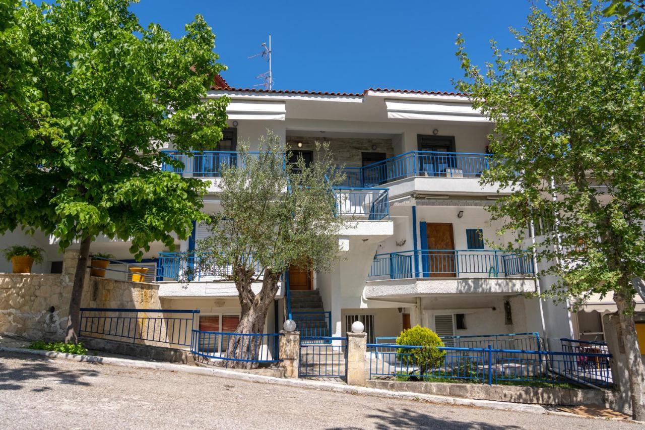 Family Apartment Zornitsa Néa Fókaia Exteriör bild